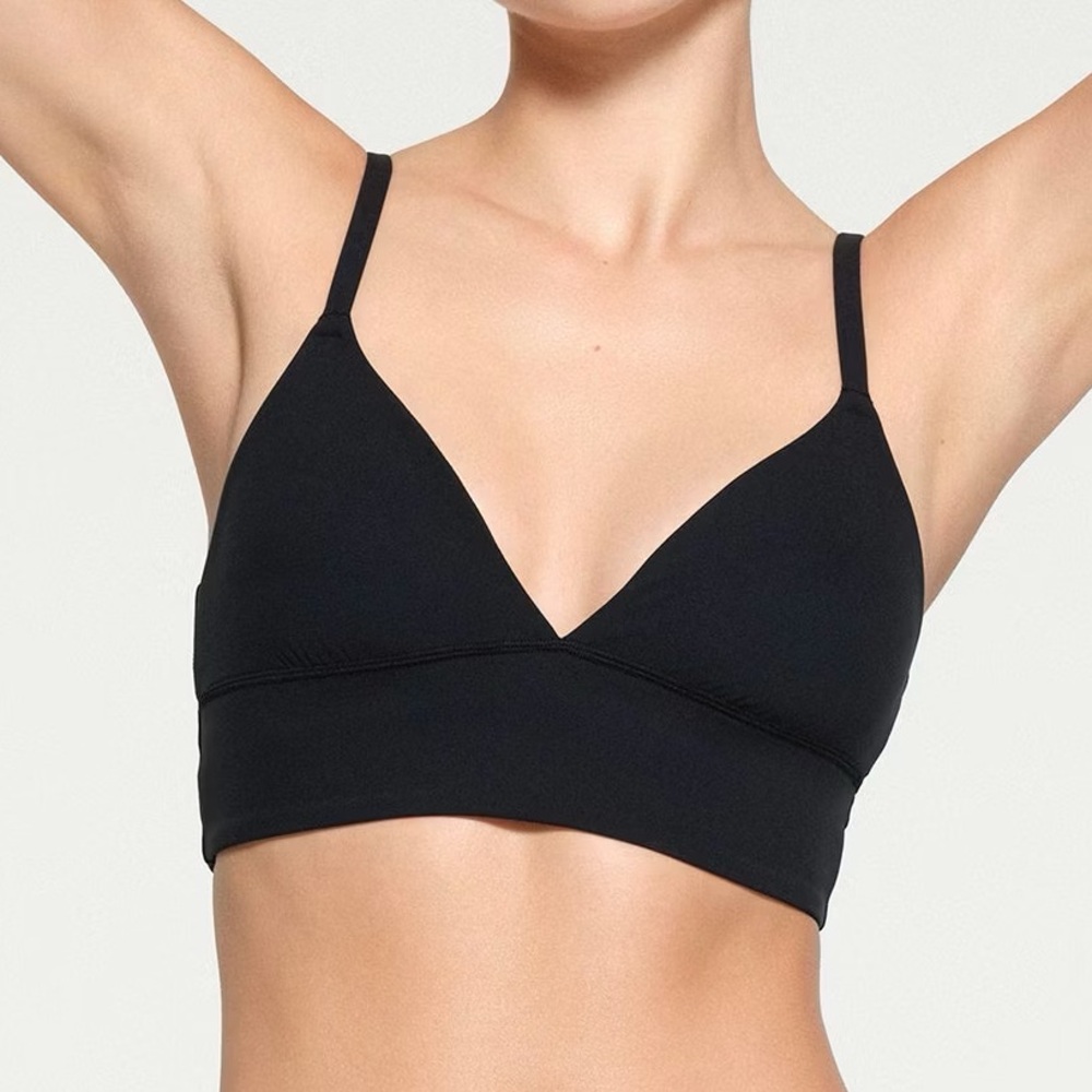 Skims Fits Everybody Triangle Longline Bralette Black
